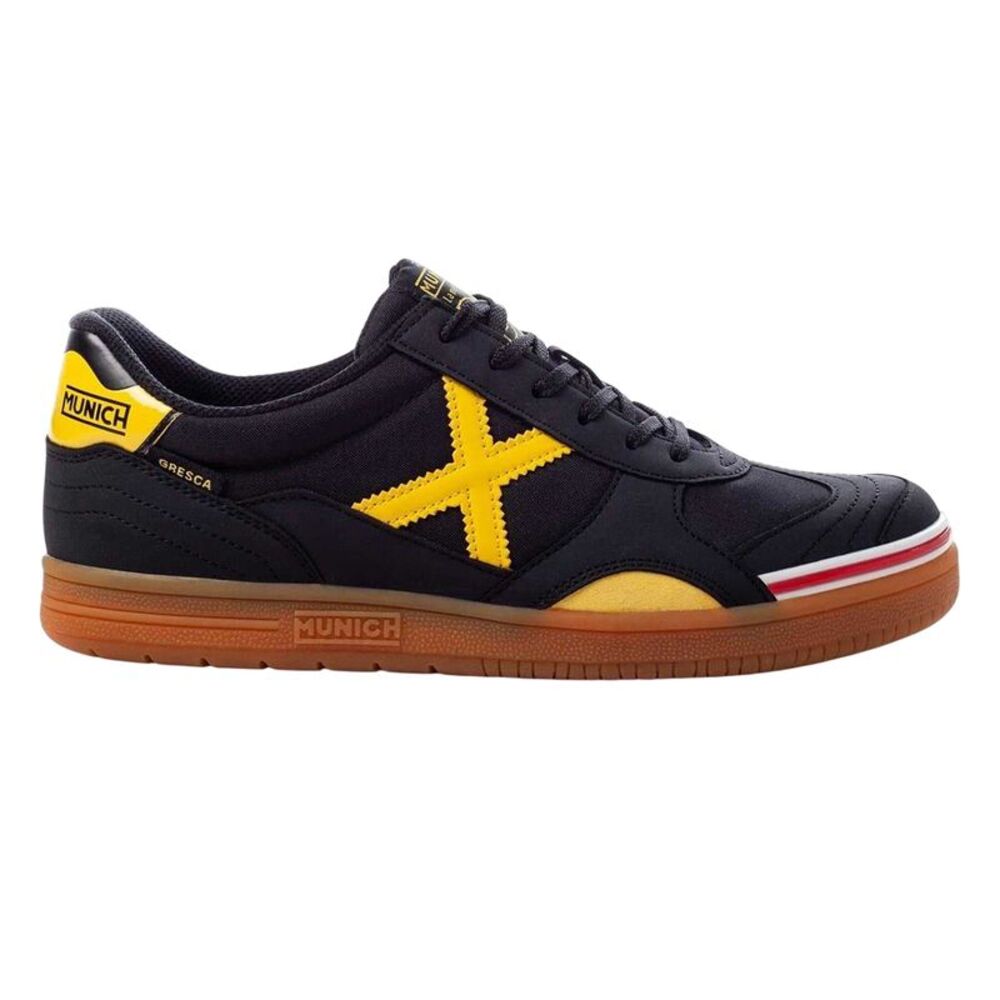 Munich Mens Gresca Signature Reinforced Toe Indoor Football Shoes / Black/Yellow